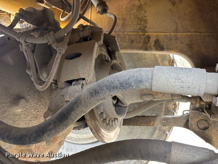 image for item FH7061 Komatsu KWA090HD-1 haul truck