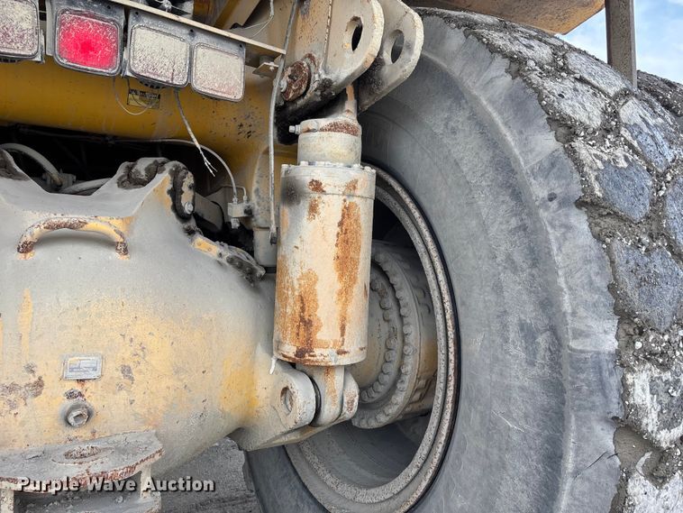 image for item FH7061 Komatsu KWA090HD-1 haul truck