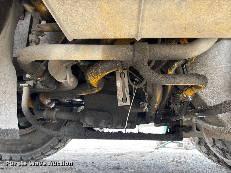 image for item FH7061 Komatsu KWA090HD-1 haul truck