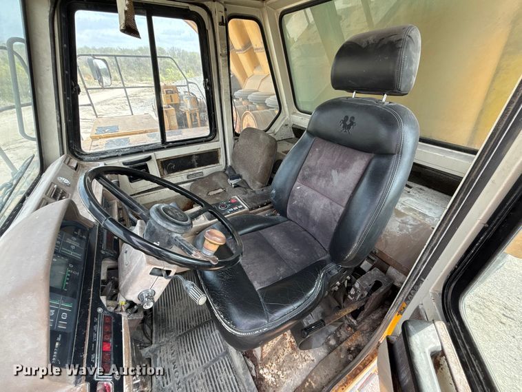 image for item FH7061 Komatsu KWA090HD-1 haul truck