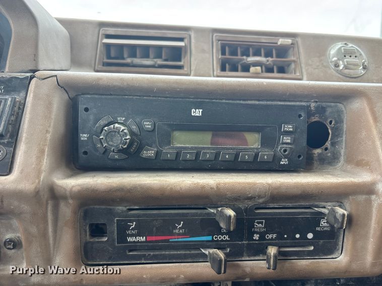 image for item FH7061 Komatsu KWA090HD-1 haul truck