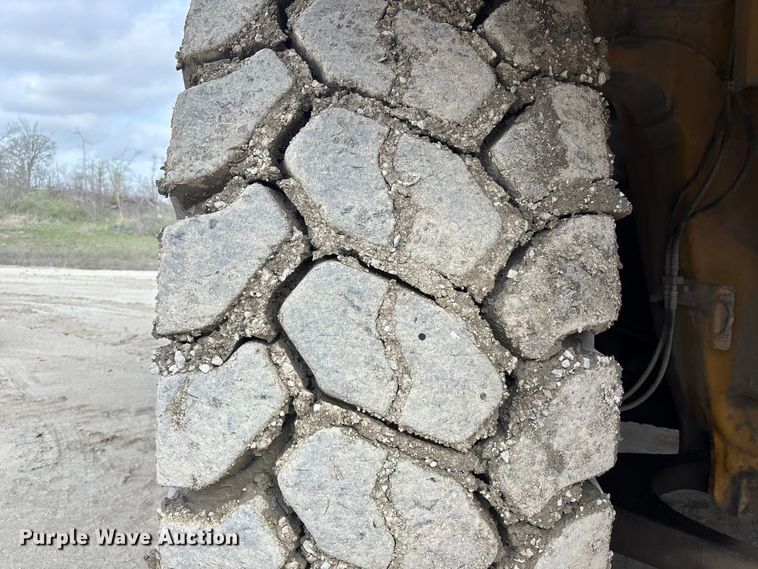 image for item FH7061 Komatsu KWA090HD-1 haul truck