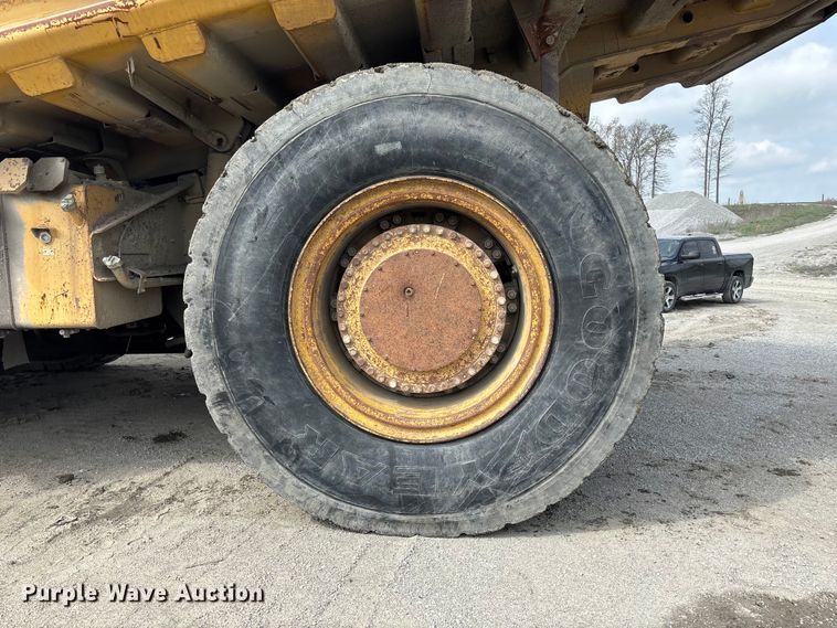 image for item FH7061 Komatsu KWA090HD-1 haul truck