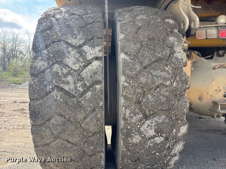 image for item FH7061 Komatsu KWA090HD-1 haul truck