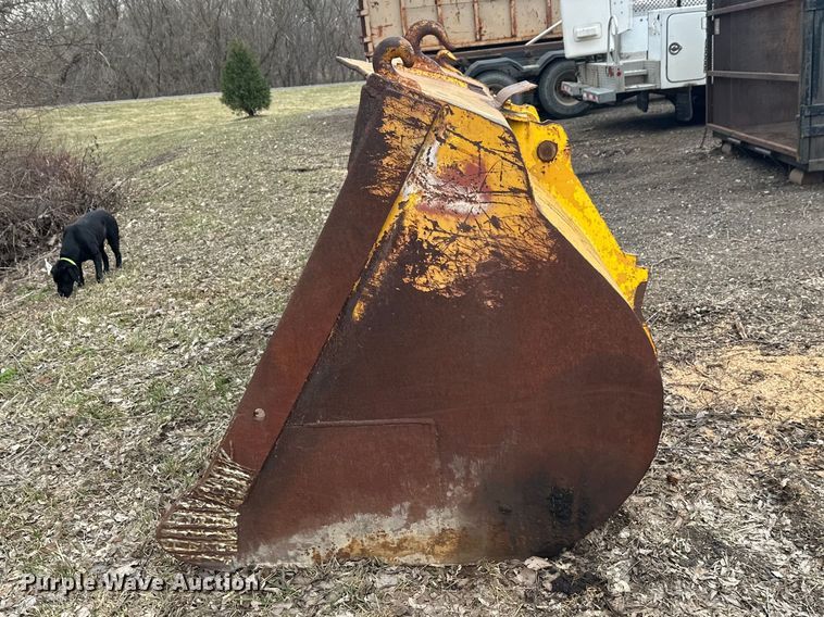 image for item FK0027 Bucket