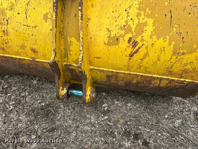 image for item FK0027 Bucket