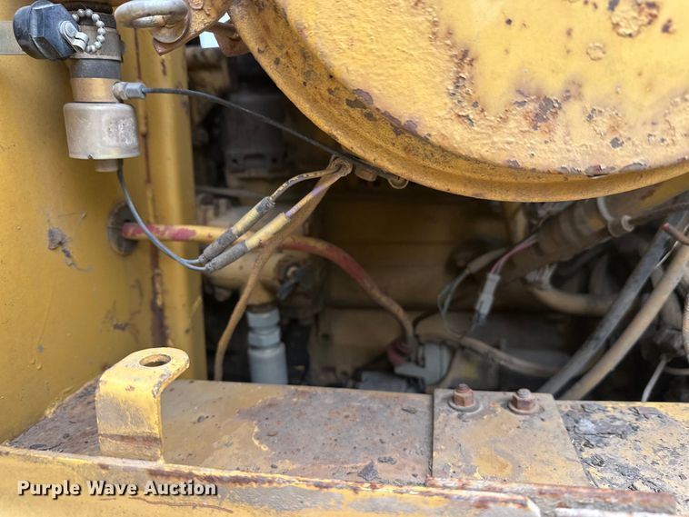 image for item FK0028 1988 Caterpillar 953Z wheel loader