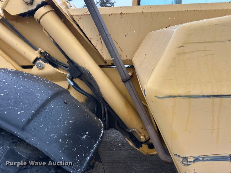 image for item FK0048 Gehl DL6L telehandler