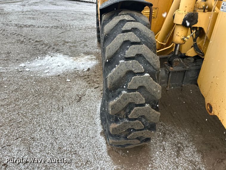 image for item FK0048 Gehl DL6L telehandler