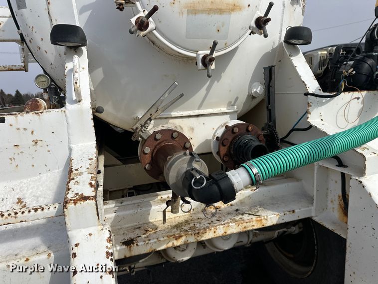 image for item FK0050 2011 Dragon Products tank trailer
