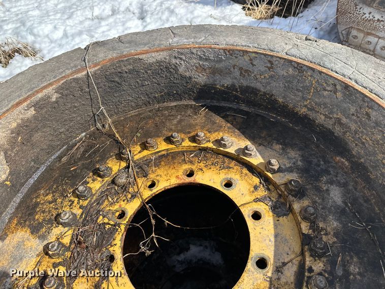 image for item FK0052 (4) tires and wheels