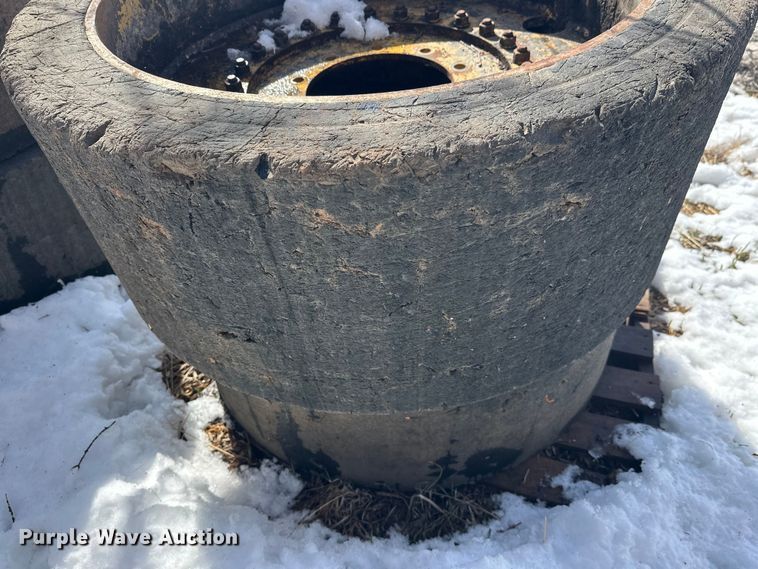 image for item FK0052 (4) tires and wheels