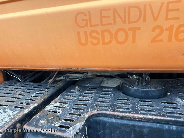 image for item FK0054 1993 Chevrolet Kodiak C7500 utility / service truck
