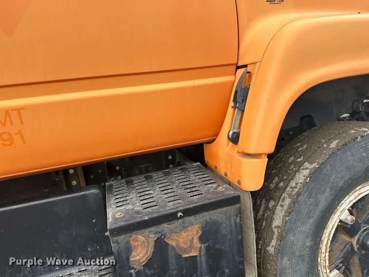 image for item FK0054 1993 Chevrolet Kodiak C7500 utility / service truck