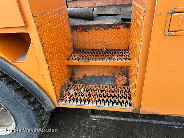 image for item FK0054 1993 Chevrolet Kodiak C7500 utility / service truck
