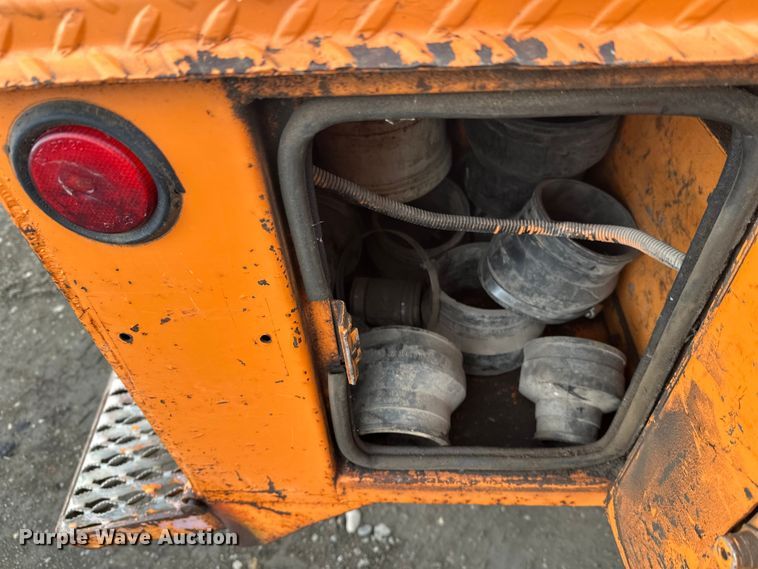 image for item FK0054 1993 Chevrolet Kodiak C7500 utility / service truck