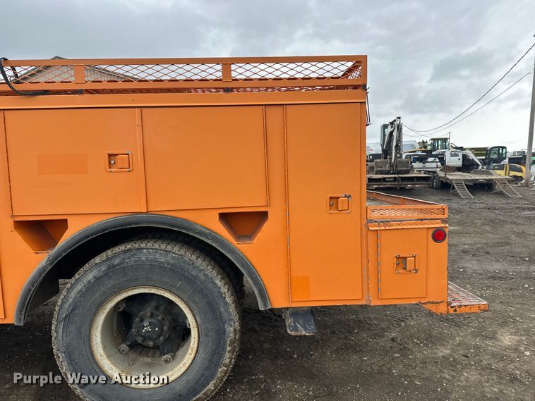 image for item FK0054 1993 Chevrolet Kodiak C7500 utility / service truck