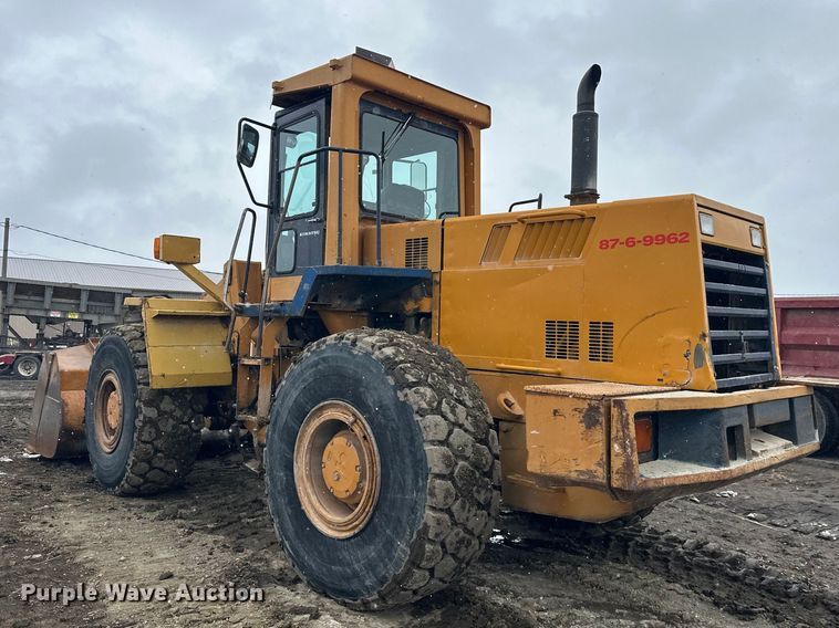 image for item FK0055 Komatsu WA400-1 wheel loader