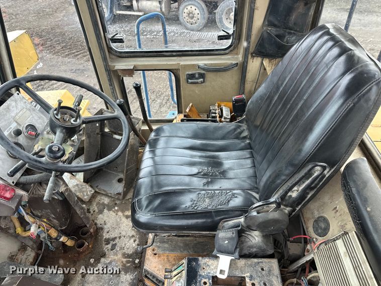 image for item FK0055 Komatsu WA400-1 wheel loader