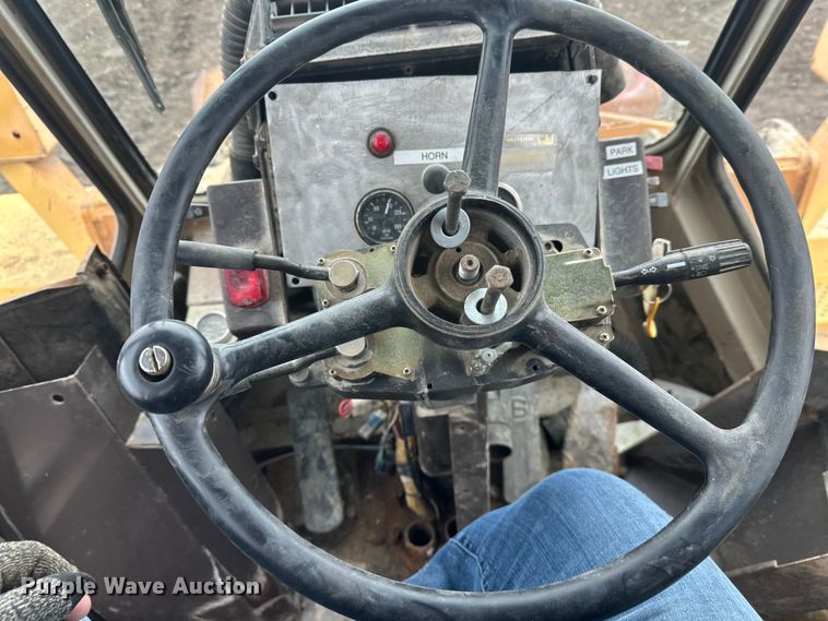 image for item FK0055 Komatsu WA400-1 wheel loader