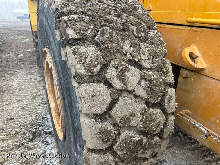 image for item FK0055 Komatsu WA400-1 wheel loader