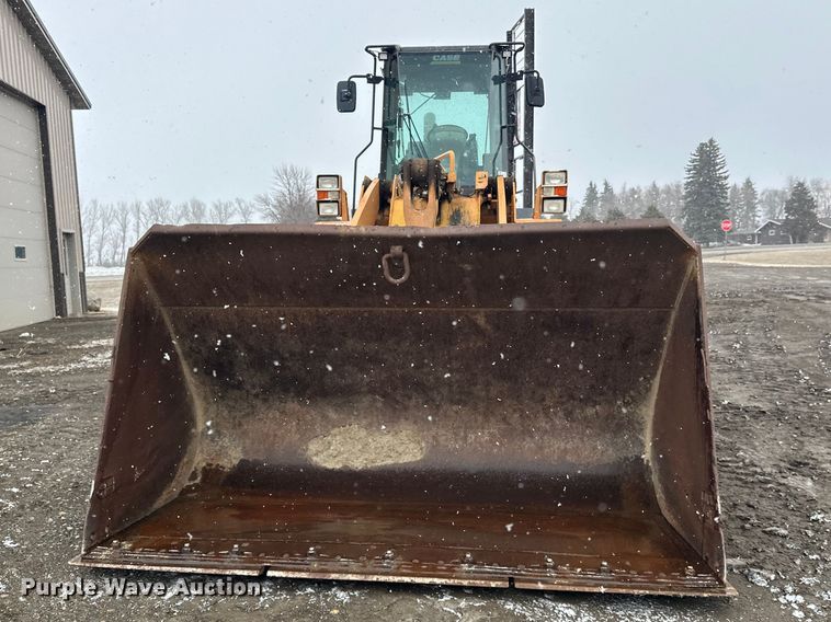 image for item FK0056 2001 Case 821C wheel loader