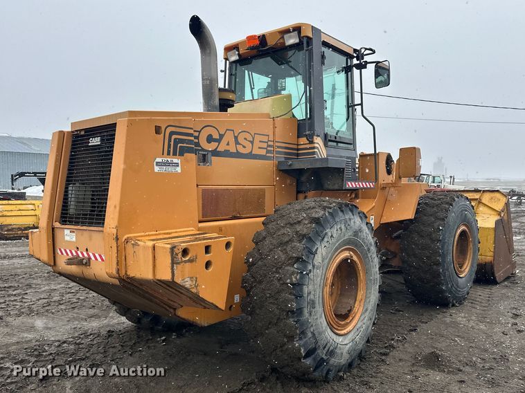 image for item FK0056 2001 Case 821C wheel loader