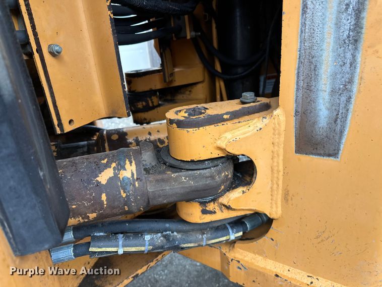 image for item FK0056 2001 Case 821C wheel loader