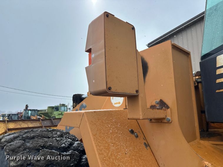 image for item FK0056 2001 Case 821C wheel loader