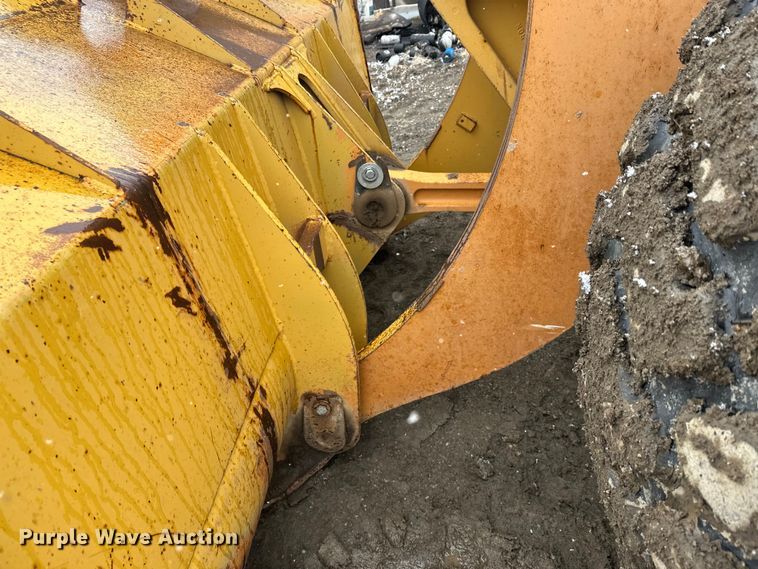 image for item FK0056 2001 Case 821C wheel loader