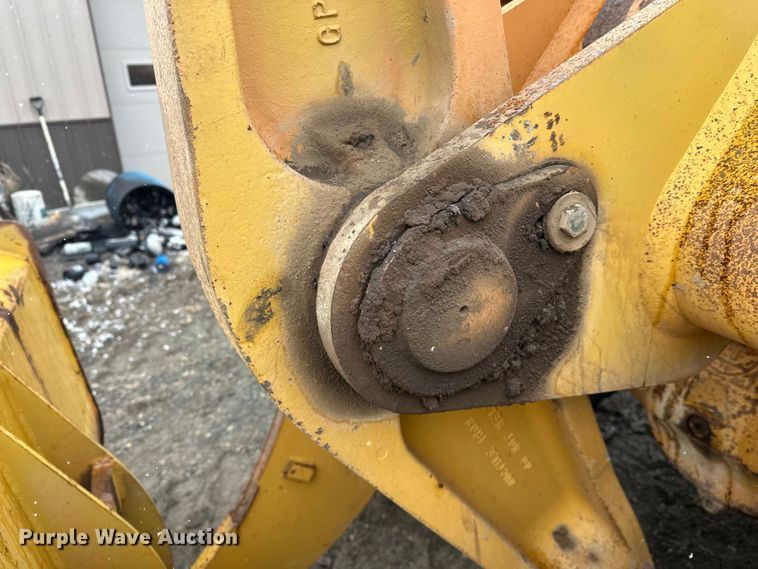 image for item FK0056 2001 Case 821C wheel loader