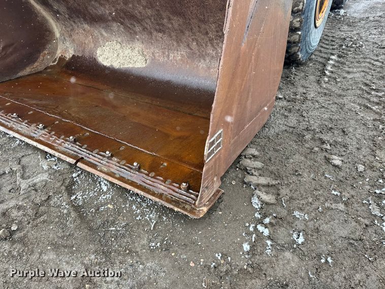 image for item FK0056 2001 Case 821C wheel loader