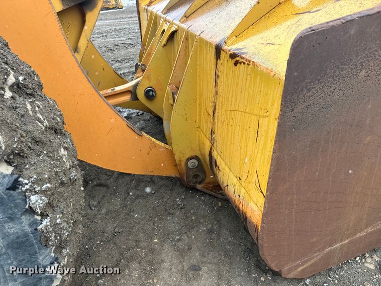 image for item FK0056 2001 Case 821C wheel loader