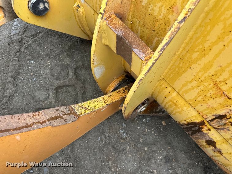 image for item FK0056 2001 Case 821C wheel loader