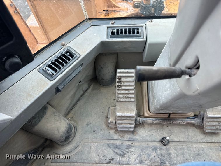 image for item FK0056 2001 Case 821C wheel loader