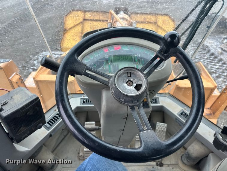 image for item FK0056 2001 Case 821C wheel loader