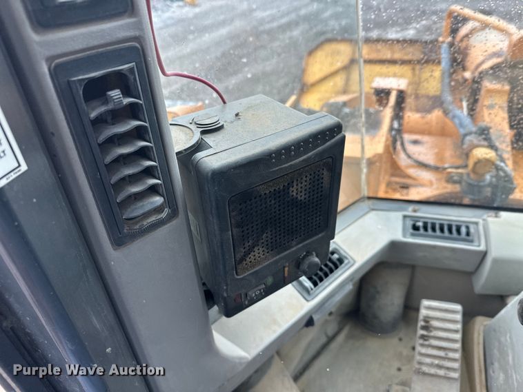 image for item FK0056 2001 Case 821C wheel loader