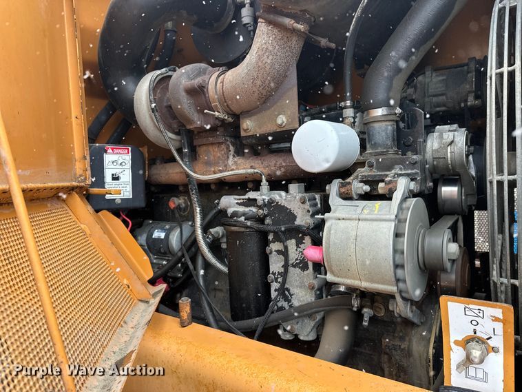 image for item FK0056 2001 Case 821C wheel loader