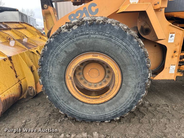 image for item FK0056 2001 Case 821C wheel loader