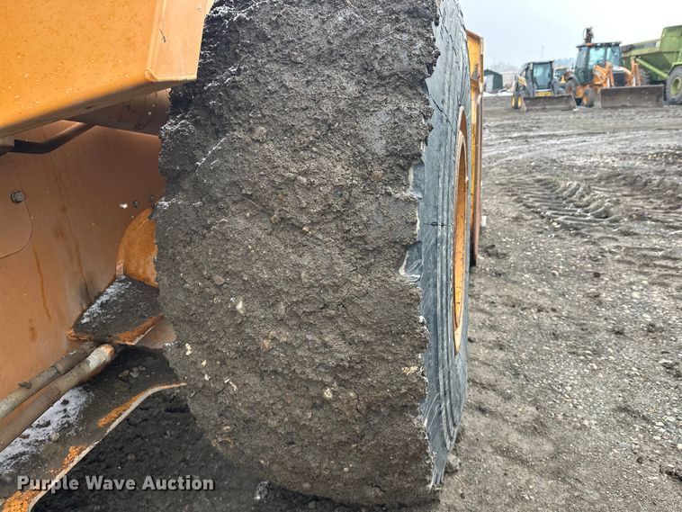 image for item FK0056 2001 Case 821C wheel loader