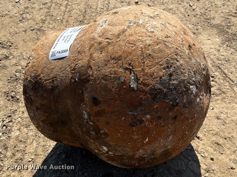 image for item FK0069 Wrecking ball