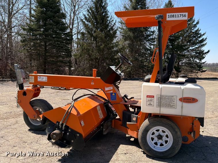 image for item FK0072 Laymor SM300 broom