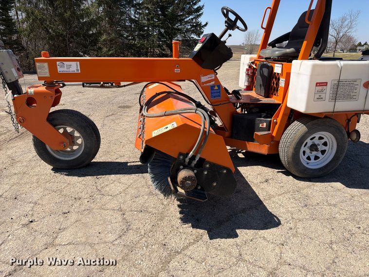 image for item FK0072 Laymor SM300 broom