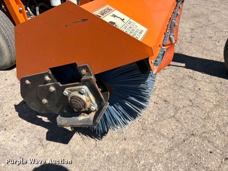 image for item FK0072 Laymor SM300 broom