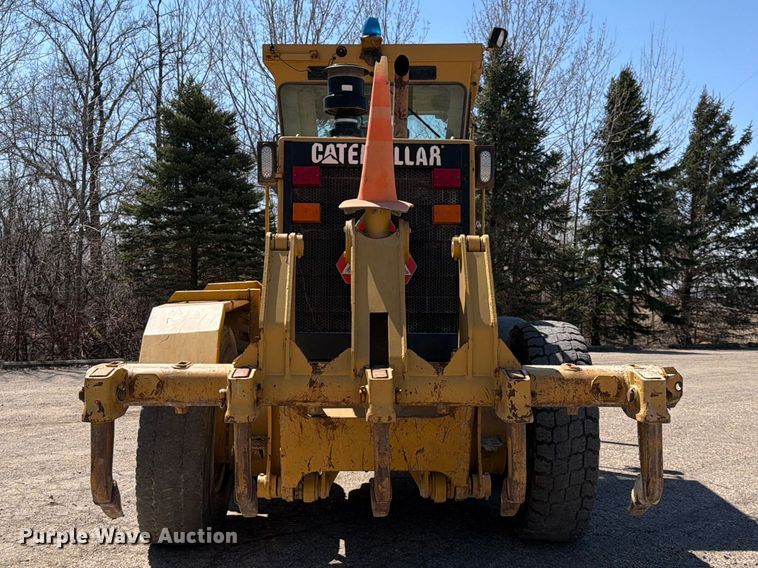 image for item FK0073 1999 Caterpillar 140H motor grader