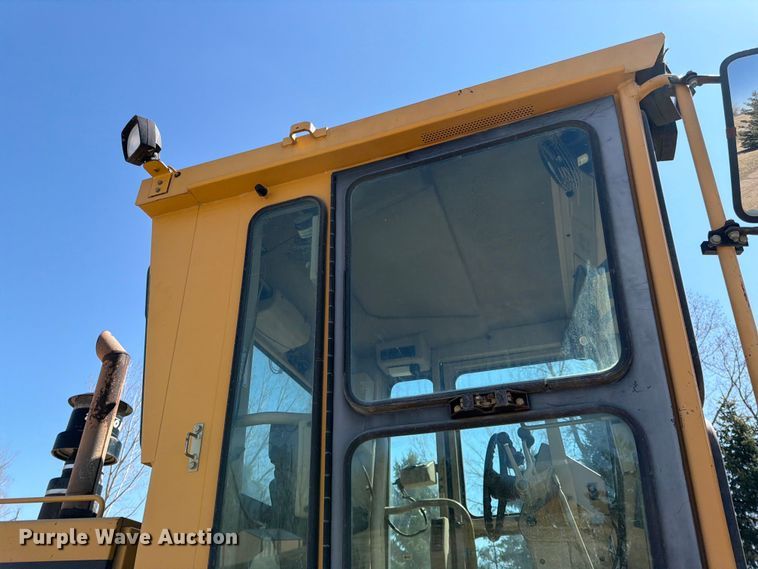 image for item FK0073 1999 Caterpillar 140H motor grader