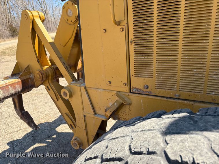 image for item FK0073 1999 Caterpillar 140H motor grader