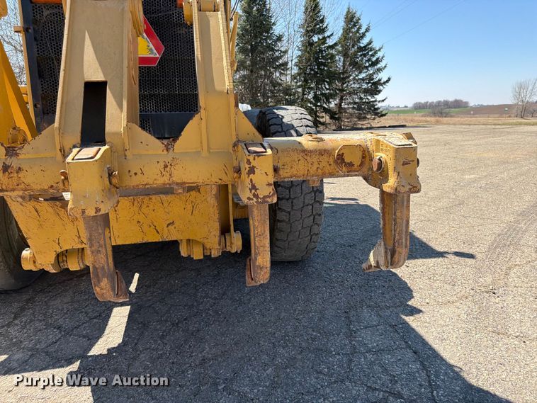 image for item FK0073 1999 Caterpillar 140H motor grader