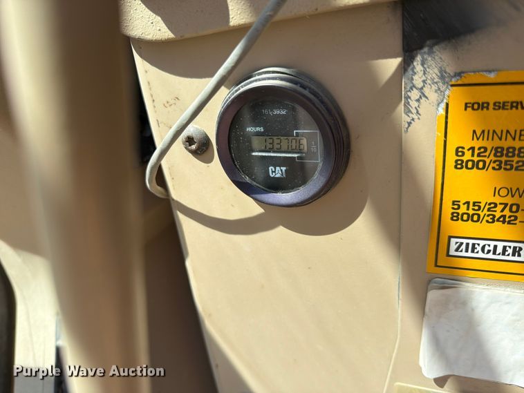 image for item FK0073 1999 Caterpillar 140H motor grader