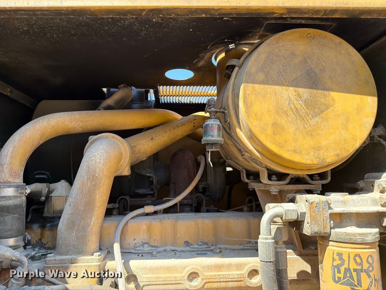 image for item FK0073 1999 Caterpillar 140H motor grader